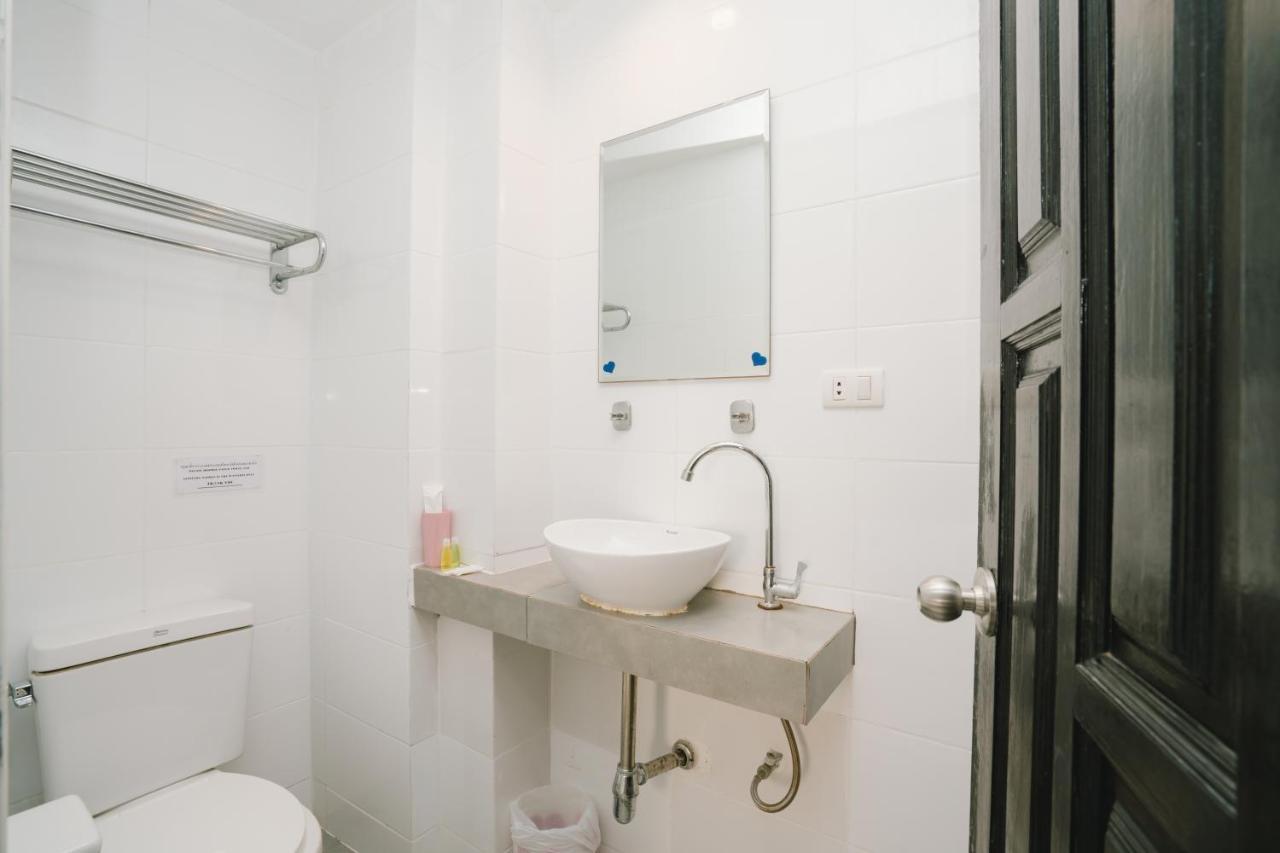 Hotel Noble House Patong Exterior foto