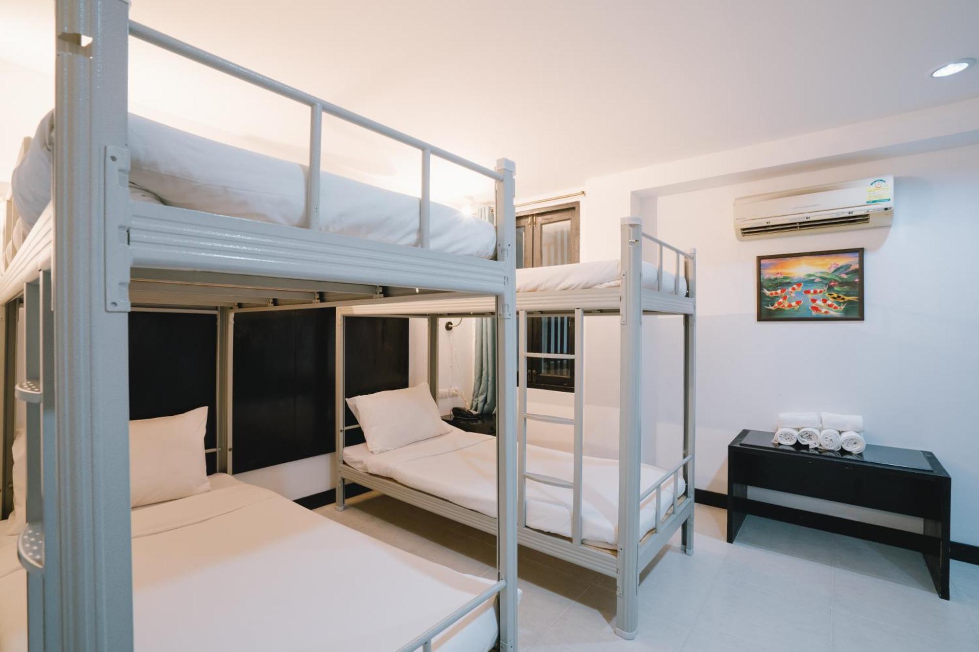 Hotel Noble House Patong Exterior foto