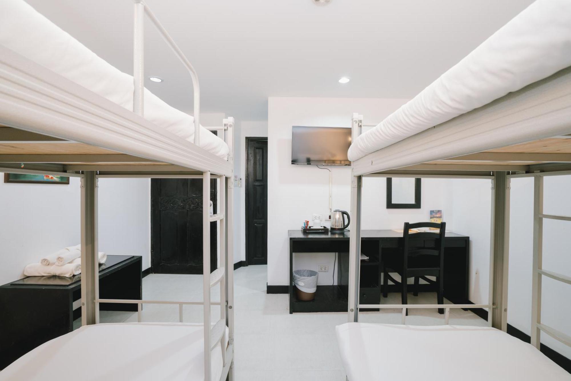 Hotel Noble House Patong Exterior foto
