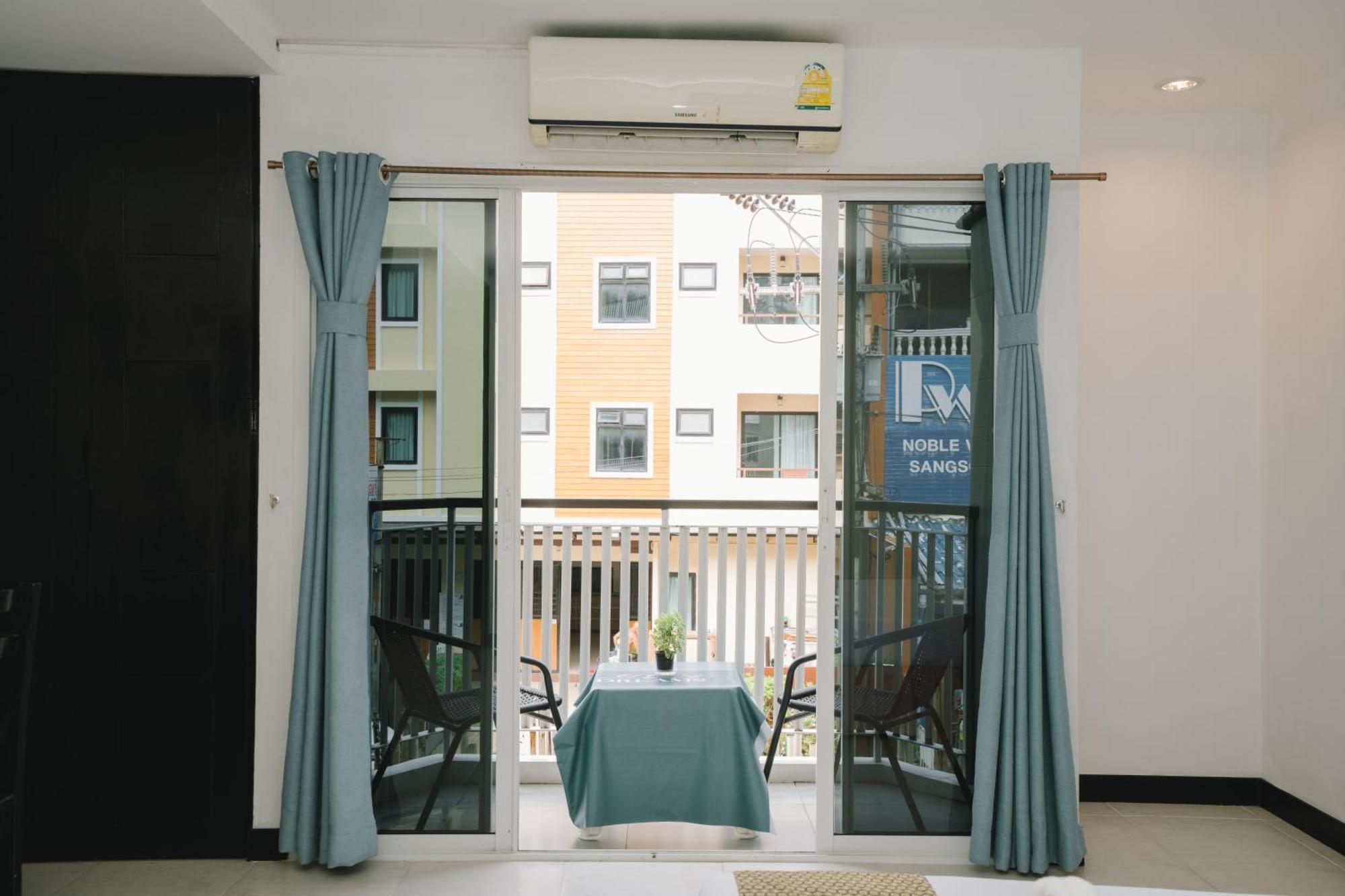 Hotel Noble House Patong Exterior foto